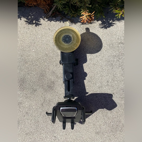 Car Phone Mount with sticky pad - Picture 3 of 3